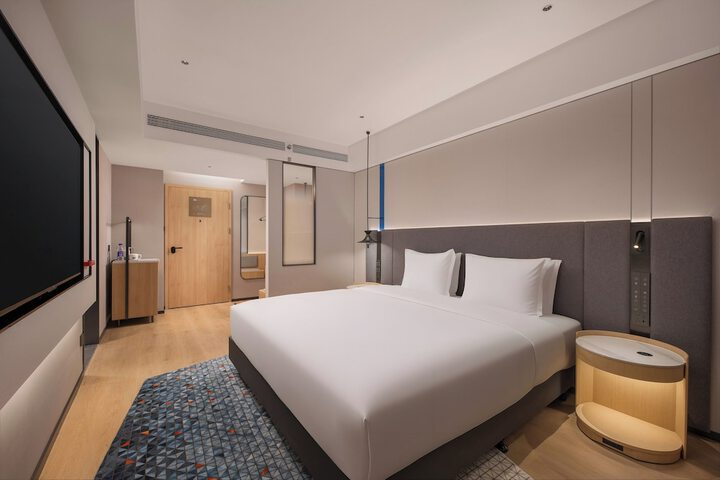 Room 8 of 59