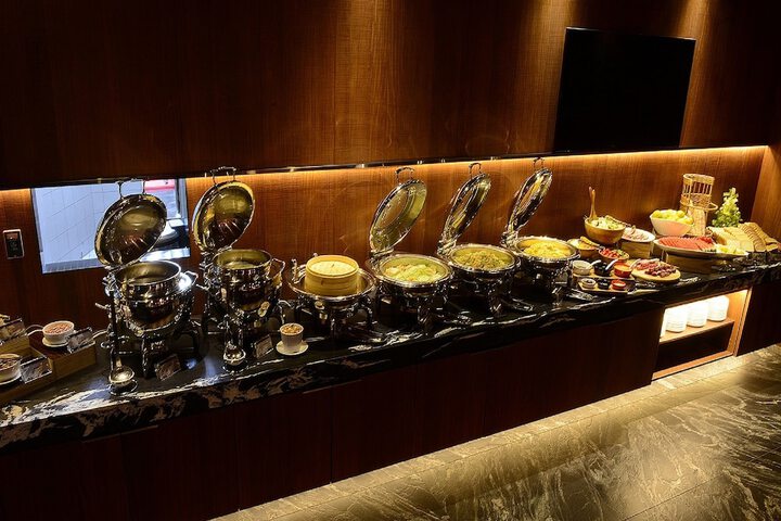 Dining 88 of 105