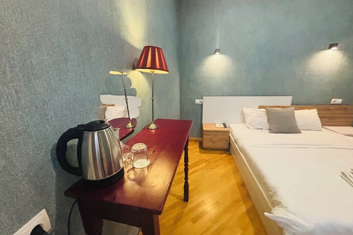 Room 45 of 96