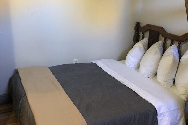 Room 43 of 68