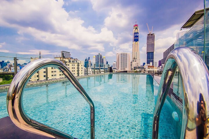 Pool 39 of 55