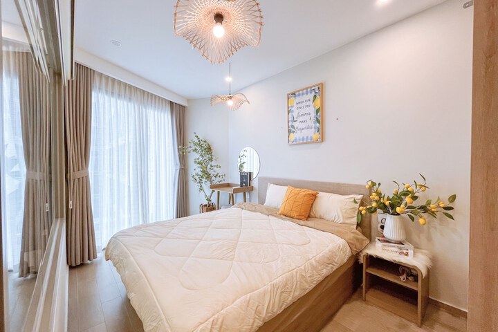 Room 4 of 299