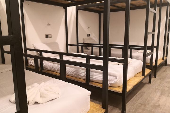Room 21 of 39