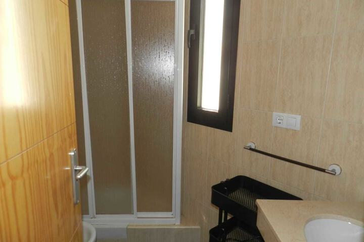 Room 21 of 35