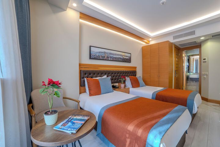 Room 41 of 66