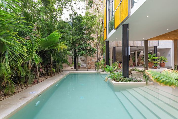 Pool 28 of 37