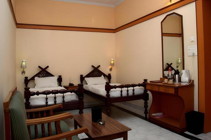 Pallavi International Hotel