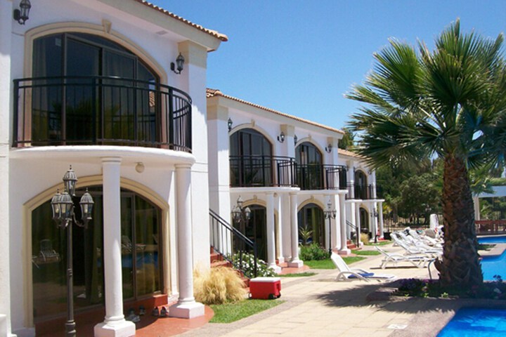 Sundeck 44 of 48