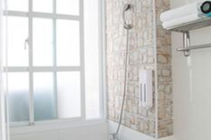 Room 13 of 141