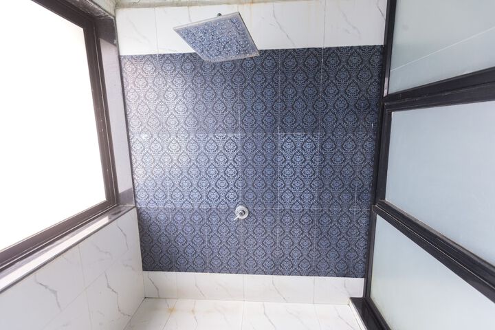 Room 59 of 102