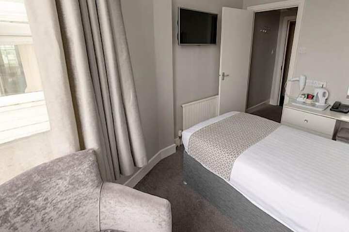 Room 21 of 44