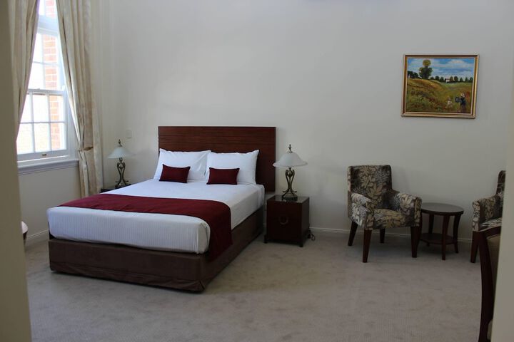 Room 40 of 99