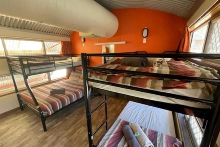 Room 16 of 41