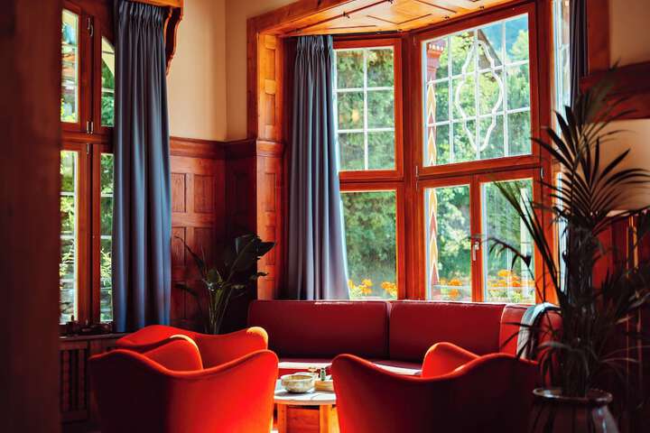 Guest Lobby