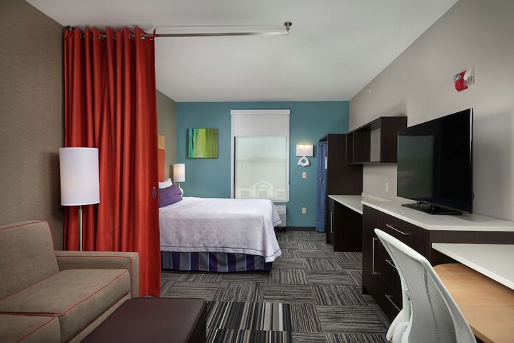 1 King Bed Studio Suite (11 of 14)