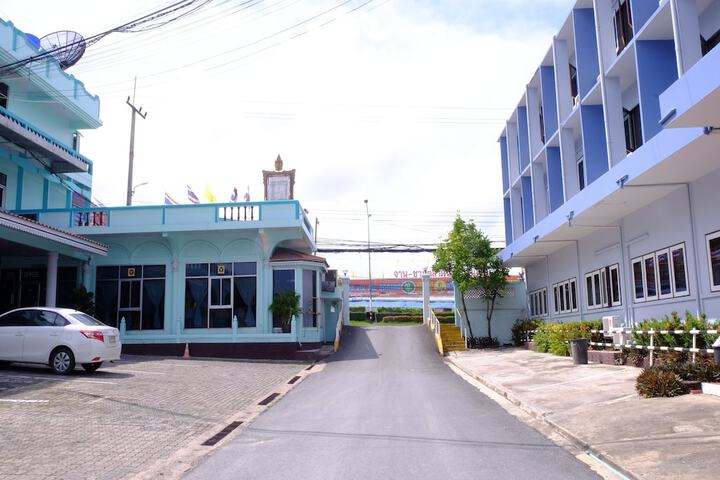 Hotel 33 of 42