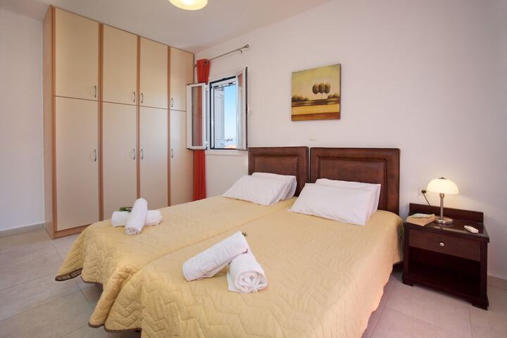Room 13 of 51