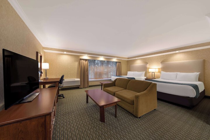 Room 4 of 56