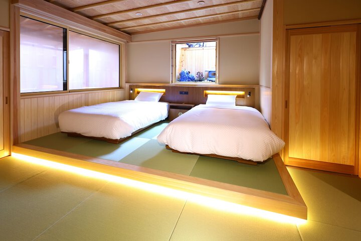 Room 16 of 128