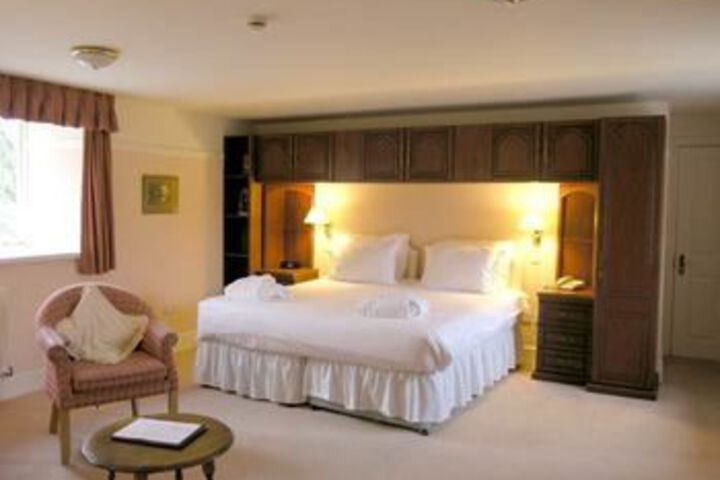Room 10 of 20