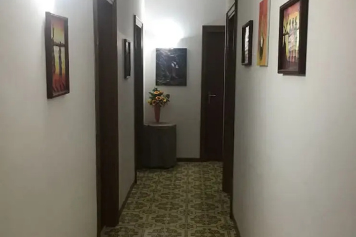 Room 12 of 20
