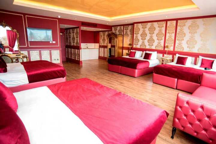 Room 67 of 194