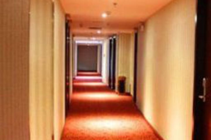 Super 8 Hotel Wuhan Xudong Xiao Pin Mao