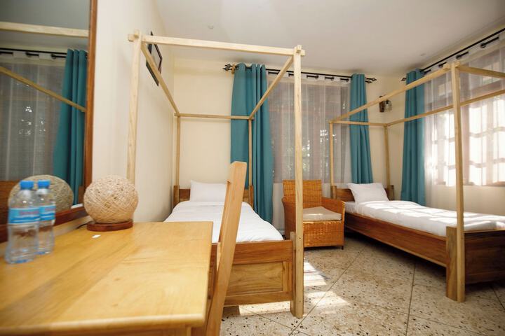 Room 11 of 47