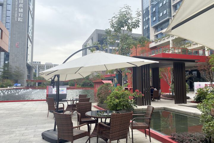 Hotel Exterior 36 of 41