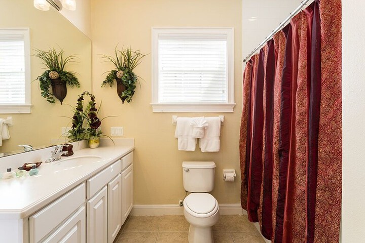 Hotel Exterior 39 of 39