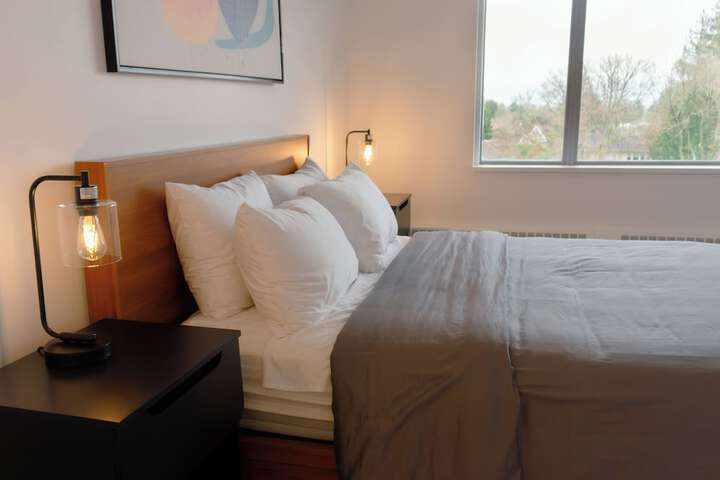 Room 3 of 80