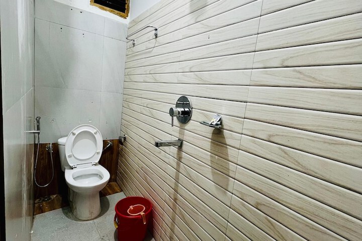 Room 16 of 29