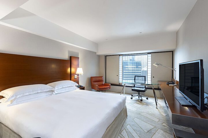Room 16 of 116