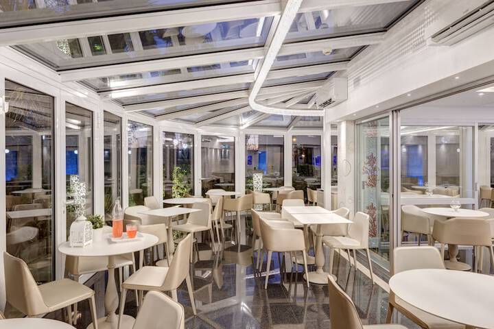 Terrace/Patio 104 of 111
