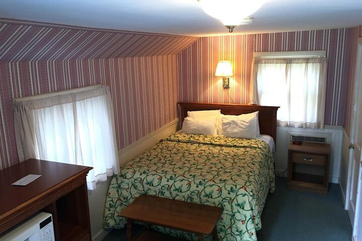 Room 21 of 54