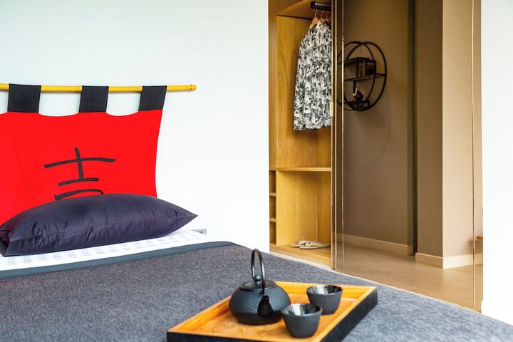 Room 21 of 154