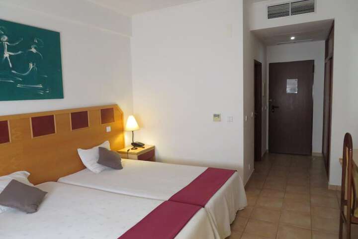 Room 15 of 46