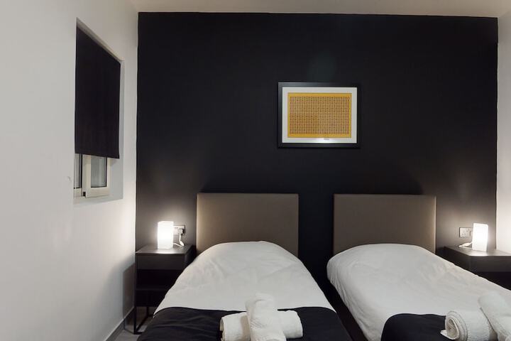 Room 13 of 65
