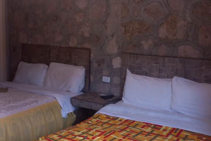Room 8 of 31