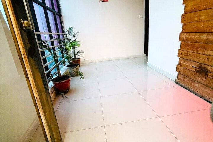 Room 16 of 25