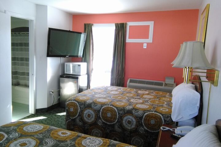 Room 18 of 35