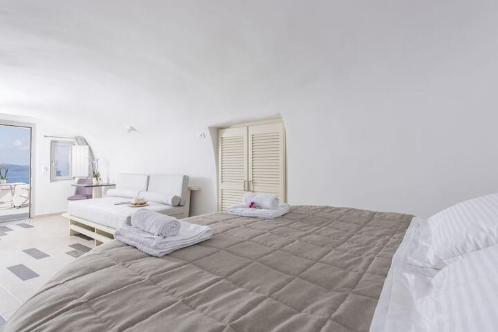 Room 14 of 73