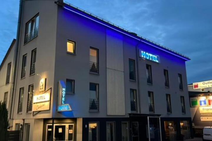 Hotel Come In
