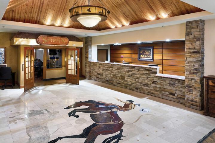 Guest Lobby