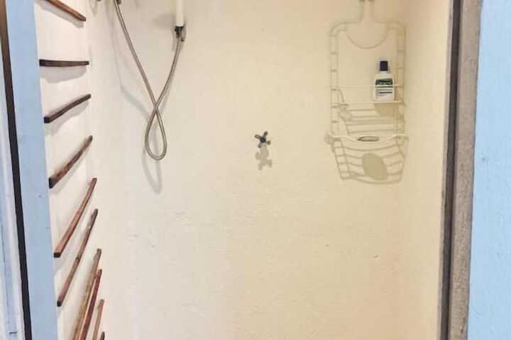 Room 14 of 50