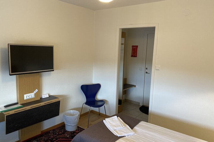 Room 19 of 58