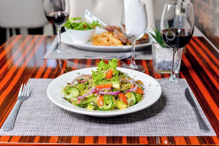 Dining 77 of 154