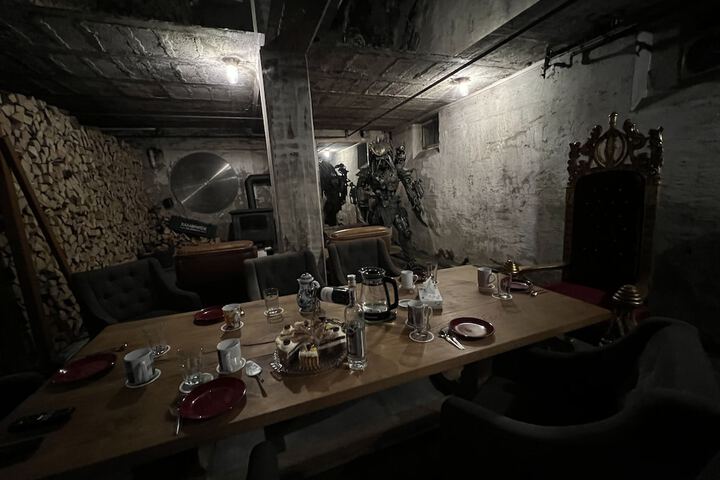 Room 34 of 115
