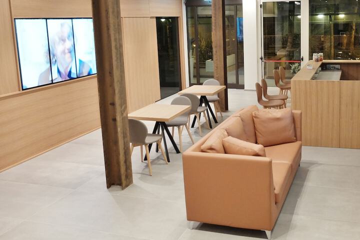 Guest Lobby