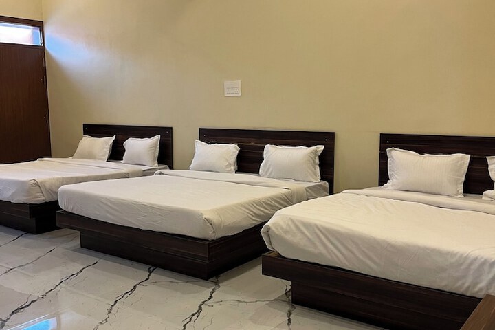Room 21 of 59